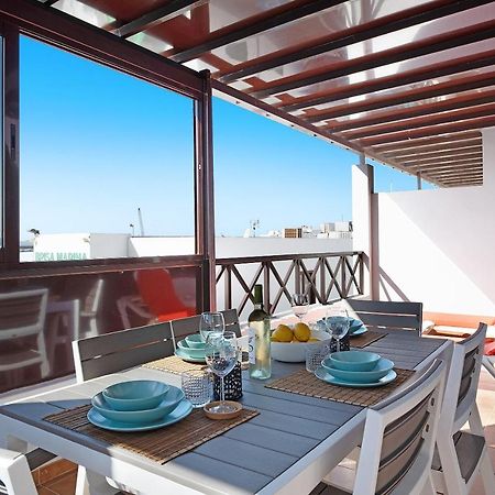 Apartamentos La Estrella III Плайя-Бланка Екстер'єр фото