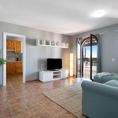 Apartamentos La Estrella III Плайя-Бланка Екстер'єр фото