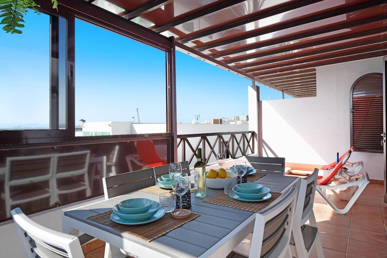 Apartamentos La Estrella III Плайя-Бланка Екстер'єр фото